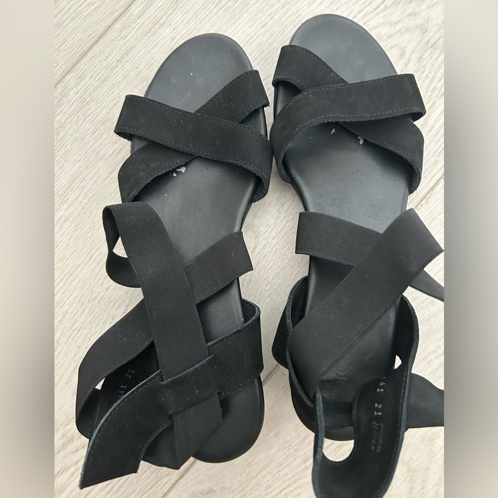 Arche sandals size 40 narrow